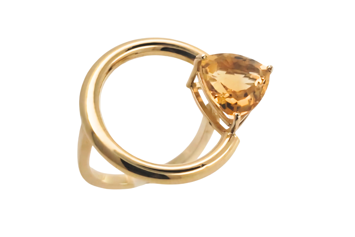 Sortija en oro amarillo con citrino
