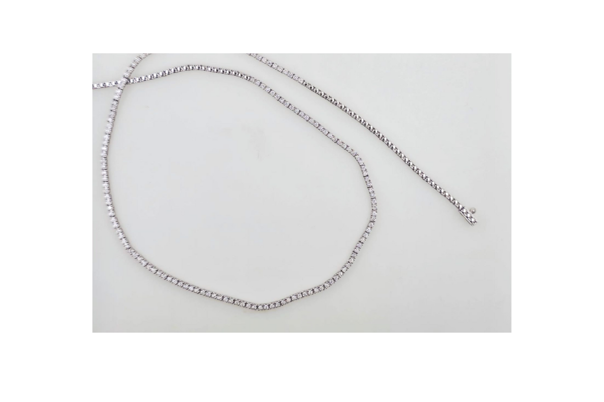 Gargantilla en oro blanco y diamantes