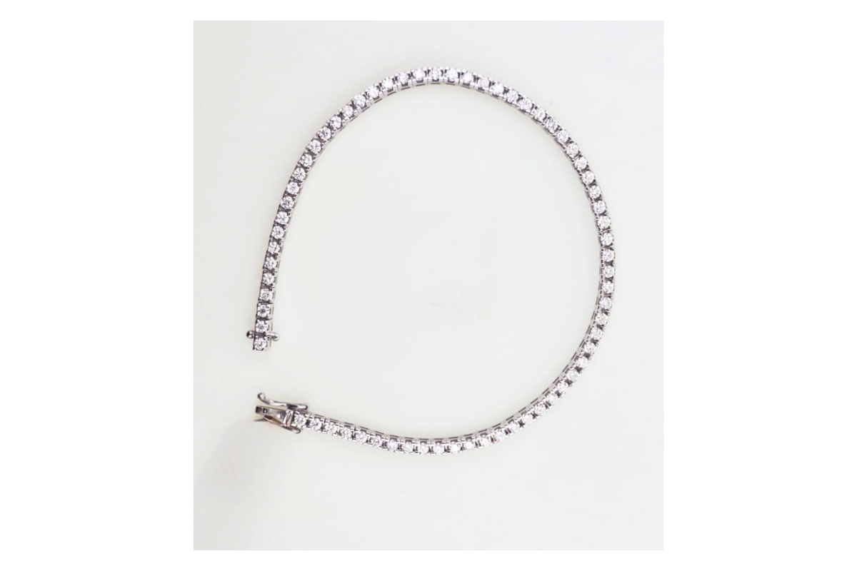Pulsera en oro blanco con diamantes